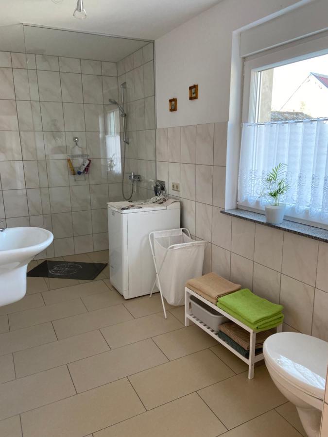 Schoen Moeblierte Wohnung In Genthin/ Ot Tucheim Exterior foto